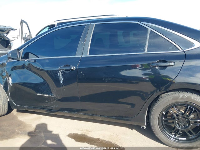 4T1BF1FK2HU275424 Toyota CAMRY LE