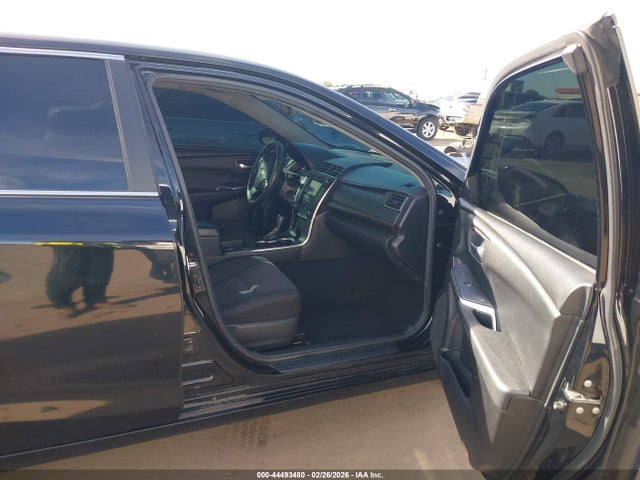 4T1BF1FK2HU275424 Toyota CAMRY LE