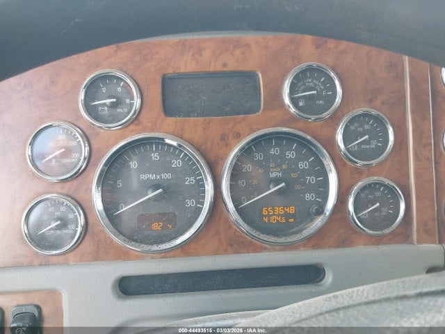 44493515 :رقم المزاد ، 1NPWLB0X99D780735 vin ، 2009 Peterbilt 388 مزاد بيع