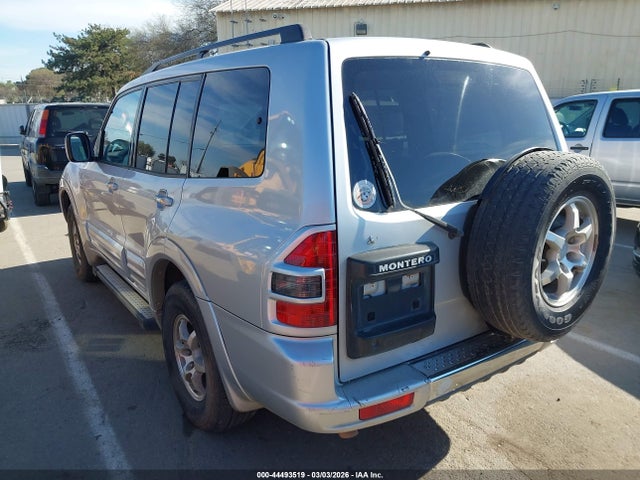 2002 MITSUBISHI MONTERO JA4MW51R12J022221 Photo 2
