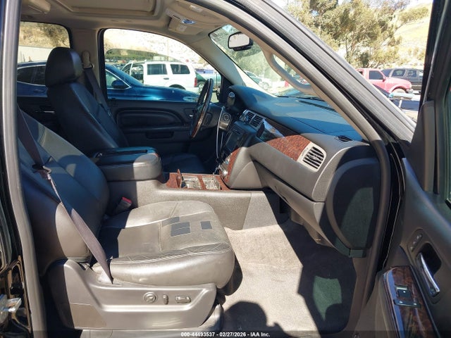 44493537 :رقم المزاد ، 1GKS1MEF7ER155520 vin ، 2014 Gmc Yukon Xl 1500 Denali مزاد بيع