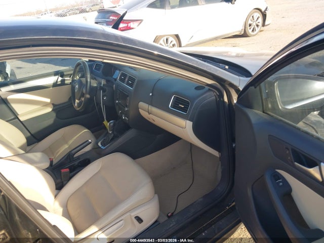 Продаж на аукціоні авто 2013 Volkswagen Jetta 2.5l Se, vin: 3VWDX7AJ5DM427199, номер лоту: 44493543