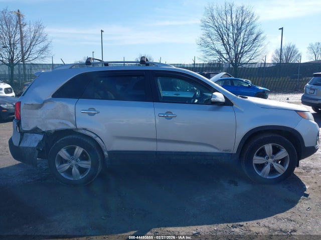 44493555 :رقم المزاد ، 5XYKUDA2XDG359280 vin ، 2013 Kia Sorento Ex V6 مزاد بيع