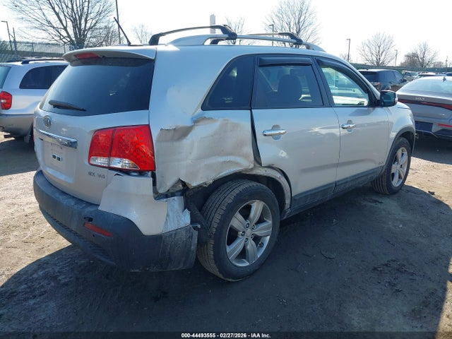 44493555 :رقم المزاد ، 5XYKUDA2XDG359280 vin ، 2013 Kia Sorento Ex V6 مزاد بيع