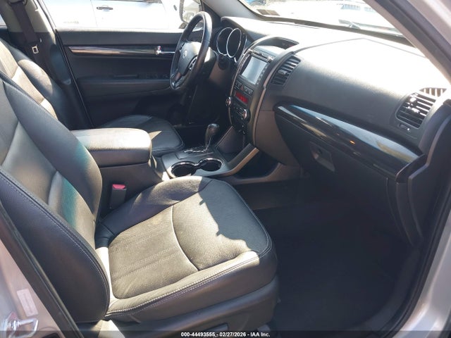 44493555 :رقم المزاد ، 5XYKUDA2XDG359280 vin ، 2013 Kia Sorento Ex V6 مزاد بيع