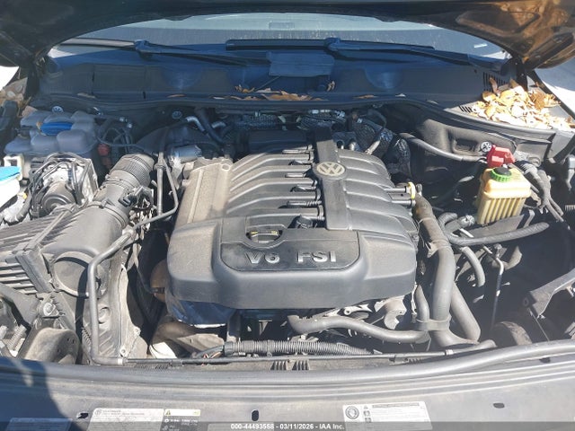 2015 VOLKSWAGEN TOUAREG WVGEF9BPXFD007800 Photo 9