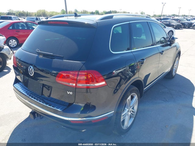 2015 VOLKSWAGEN TOUAREG WVGEF9BPXFD007800 Photo 3