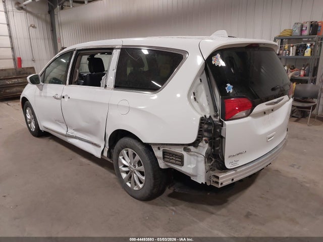 Продаж на аукціоні авто 2019 Chrysler Pacifica Touring L, vin: 2C4RC1BG9KR655099, номер лоту: 44493593