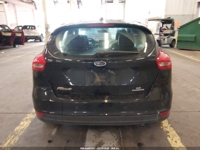 Ford FOCUS SE 2016 1FADP3K21GL212627 Image 16