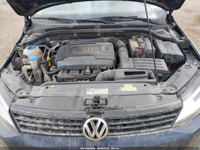 2014 Volkswagen Jetta 1.8t Se მანქანა იყიდება აუქციონზე, vin: 3VWD17AJXEM416931, აუქციონის ნომერი: 44493606