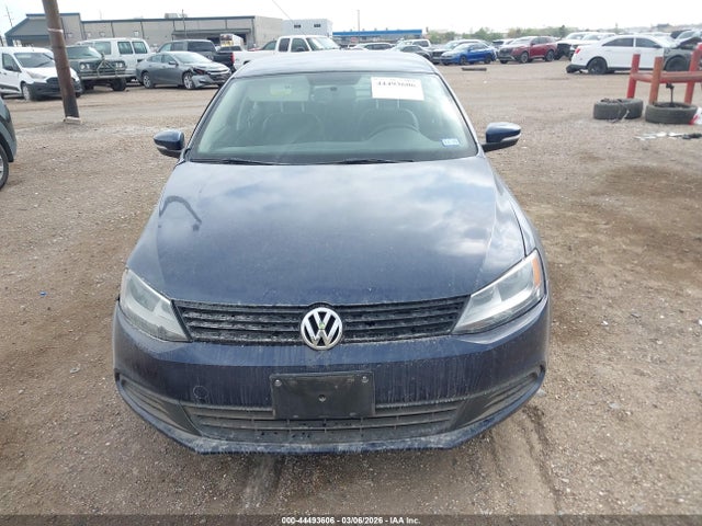 2014 Volkswagen Jetta 1.8t Se მანქანა იყიდება აუქციონზე, vin: 3VWD17AJXEM416931, აუქციონის ნომერი: 44493606