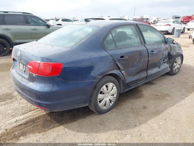 2014 Volkswagen Jetta 1.8t Se მანქანა იყიდება აუქციონზე, vin: 3VWD17AJXEM416931, აუქციონის ნომერი: 44493606