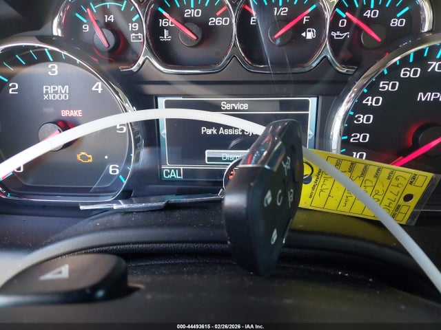 Продаж на аукціоні авто 2015 Chevrolet Suburban 1500 Lt, vin: 1GNSCJKC3FR697740, номер лоту: 44493615