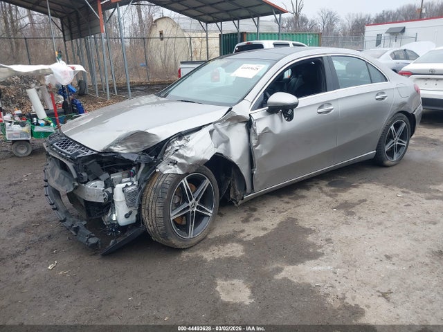 2019 Mercedes-benz A 220 4matic მანქანა იყიდება აუქციონზე, vin: WDD3G4FB1KW005500, აუქციონის ნომერი: 44493628