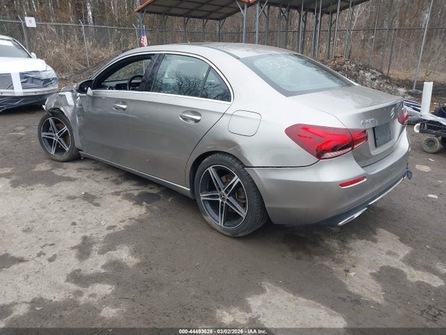 2019 Mercedes-benz A 220 4matic მანქანა იყიდება აუქციონზე, vin: WDD3G4FB1KW005500, აუქციონის ნომერი: 44493628