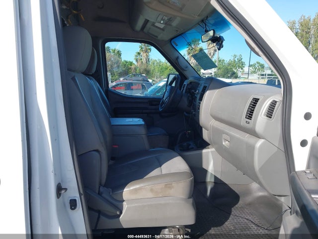 1N6BF0LY3HN804958 Nissan Nv Cargo Nv2500 Hd Sv V6