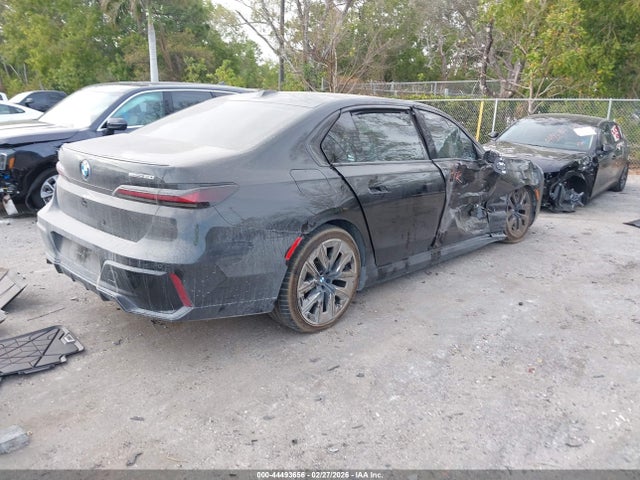 2024 BMW I7 WBY43EJ05RCP11823 Photo 3