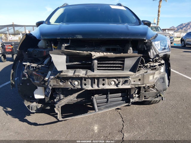 1FMCU9GD0JUA99603 Ford ESCAPE SE