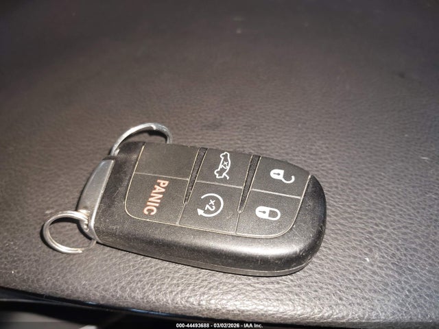 Aukcja sprzedaży 2015 Chrysler 200 C, vin: 1C3CCCEGXFN523747, numer aukcji: 44493688