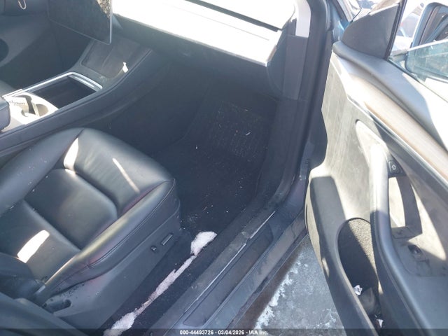 Продаж на аукціоні авто 2023 Tesla Model Y Awd/long Range Dual Motor All-wheel Drive, vin: 7SAYGDEE4PA102164, номер лоту: 44493726