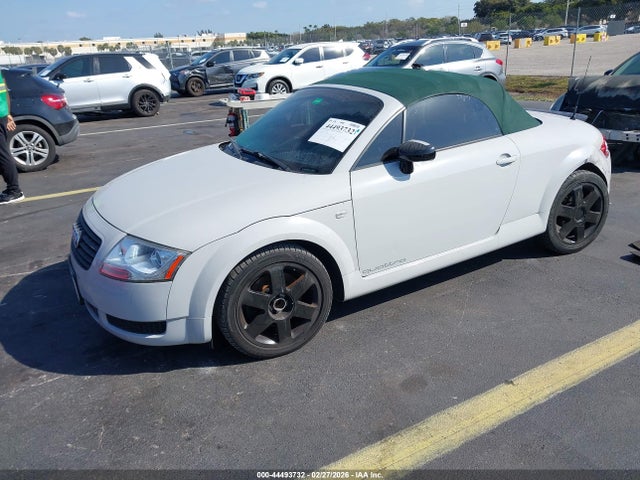 Продажа на аукционе авто 2001 Audi Tt, vin: TRUTX28NX11013084, номер лота: 44493732