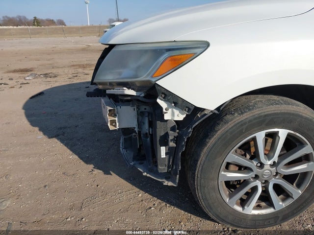 2013 Nissan Pathfinder Sv მანქანა იყიდება აუქციონზე, vin: 5N1AR2MN4DC620507, აუქციონის ნომერი: 44493739