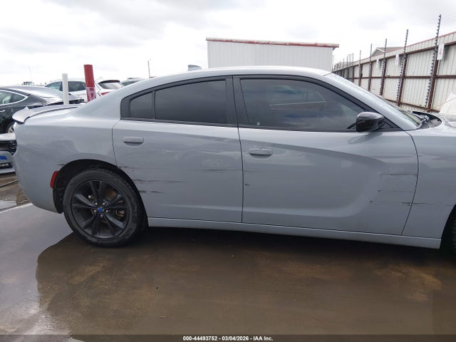 44493752 :رقم المزاد ، 2C3CDXJGXNH209761 vin ، 2022 Dodge Charger Sxt Awd مزاد بيع