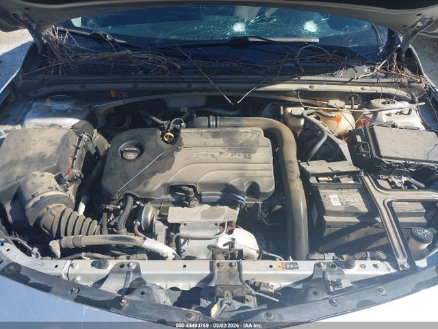1G1ZD5ST3JF174328 Chevrolet MALIBU LT