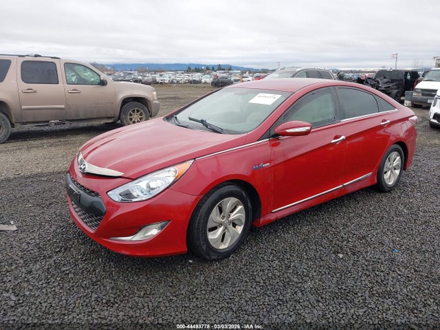Hyundai SONATA HYBRID 2015 KMHEC4A47FA121614 Image 2
