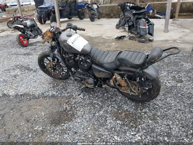 2017 HARLEY-DAVIDSON XL883 1HD4LE216HC414467 Photo 2