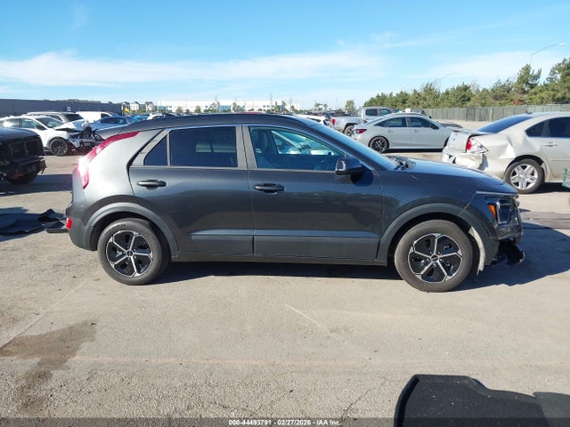 KNDCR3LE8R5187399 KIA NIRO EX