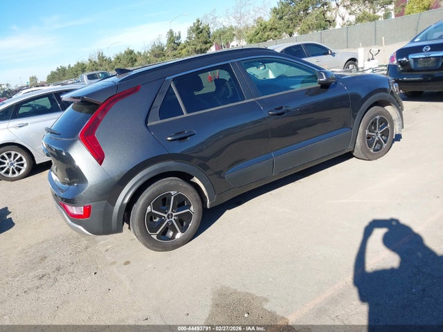 KNDCR3LE8R5187399 KIA NIRO EX