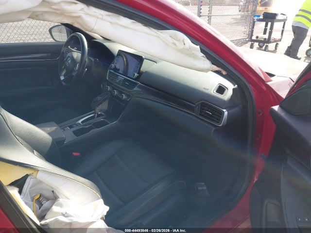 1HGCV1F30MA082366 Honda Accord Sport