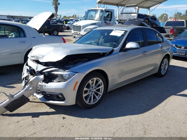 WBA8E1G51GNT38271 BMW 320i