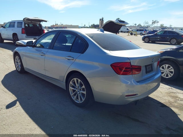 WBA8E1G51GNT38271 BMW 320i