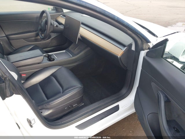 Продаж на аукціоні авто 2021 Tesla Model 3 Long Range Dual Motor All-wheel Drive, vin: 5YJ3E1EB0MF858395, номер лоту: 44493872