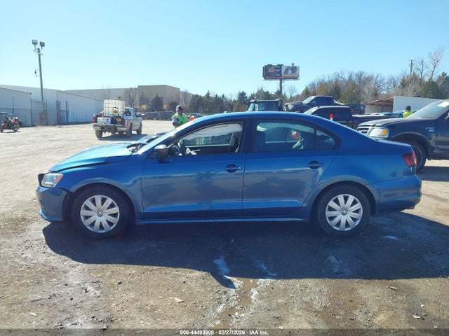 44493908 :رقم المزاد ، 3VW267AJXGM216627 vin ، 2016 Volkswagen Jetta 1.4t S مزاد بيع
