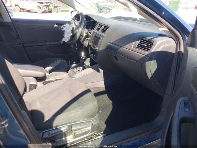 44493908 :رقم المزاد ، 3VW267AJXGM216627 vin ، 2016 Volkswagen Jetta 1.4t S مزاد بيع