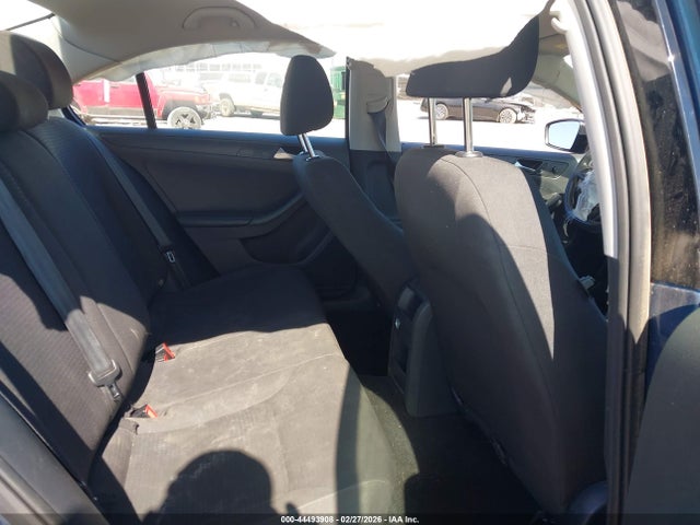 44493908 :رقم المزاد ، 3VW267AJXGM216627 vin ، 2016 Volkswagen Jetta 1.4t S مزاد بيع