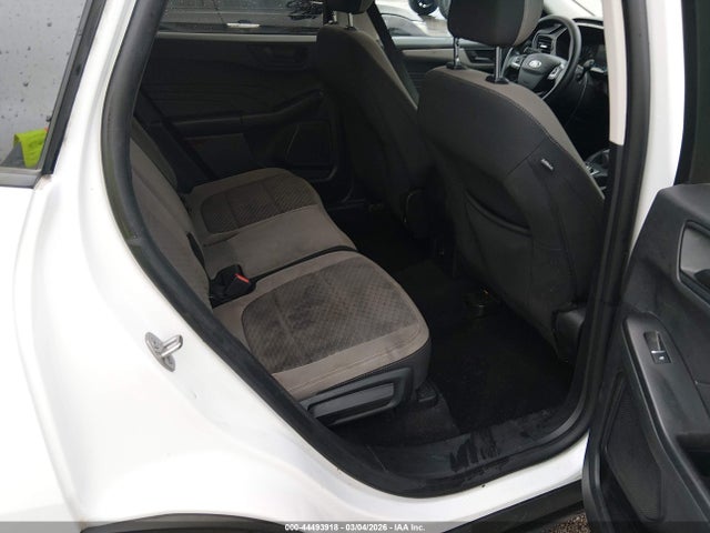 44493918 :رقم المزاد ، 1FMCU0G65NUA44096 vin ، 2022 Ford Escape Se مزاد بيع