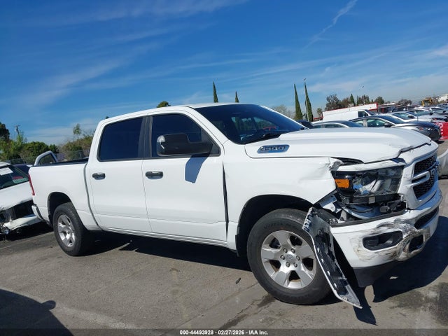 1C6RREGTXPN626833 RAM 1500 Tradesman 4x2 5&#039;7 Box
