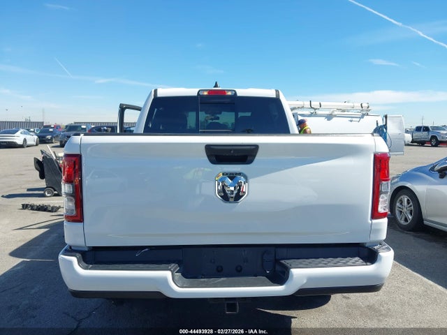 1C6RREGTXPN626833 RAM 1500 Tradesman 4x2 5&#039;7 Box