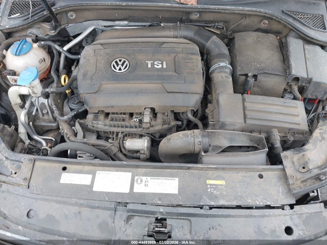 2017 Volkswagen Passat 1.8t Se მანქანა იყიდება აუქციონზე, vin: 1VWBT7A31HC036479, აუქციონის ნომერი: 44493989