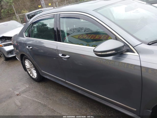 2017 Volkswagen Passat 1.8t Se მანქანა იყიდება აუქციონზე, vin: 1VWBT7A31HC036479, აუქციონის ნომერი: 44493989