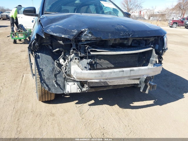44494020 :رقم المزاد ، 3C4NJDBB3KT812374 vin ، 2019 Jeep Compass Altitude 4x4 مزاد بيع