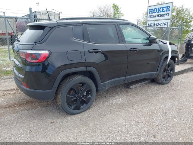 44494020 :رقم المزاد ، 3C4NJDBB3KT812374 vin ، 2019 Jeep Compass Altitude 4x4 مزاد بيع