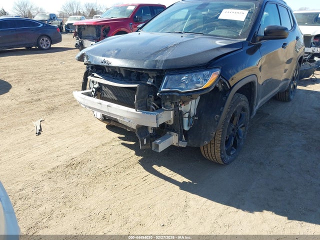 44494020 :رقم المزاد ، 3C4NJDBB3KT812374 vin ، 2019 Jeep Compass Altitude 4x4 مزاد بيع