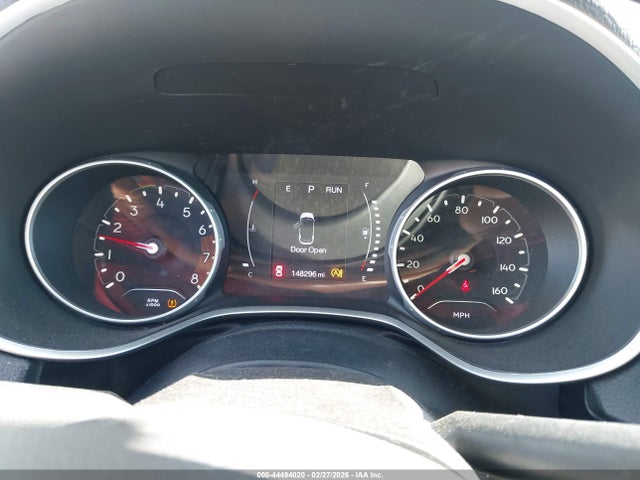 44494020 :رقم المزاد ، 3C4NJDBB3KT812374 vin ، 2019 Jeep Compass Altitude 4x4 مزاد بيع