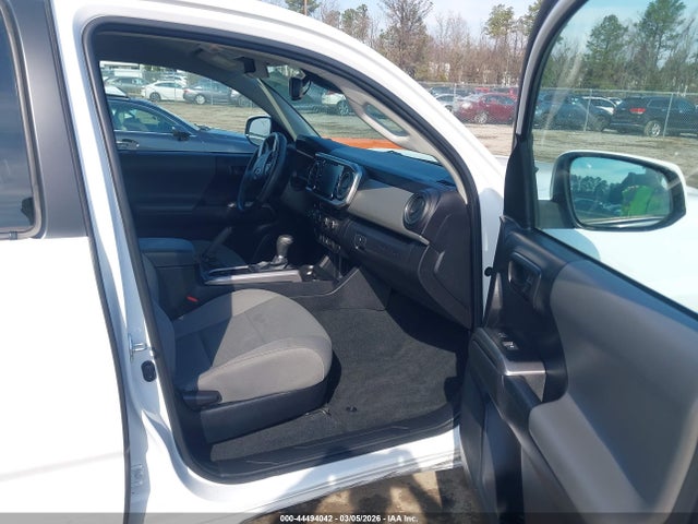 3TMCZ5AN4PM592195 Toyota Tacoma Sr5 V6