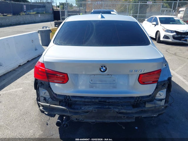 2017 Bmw 330i მანქანა იყიდება აუქციონზე, vin: WBA8B9G36HNU52144, აუქციონის ნომერი: 44494047